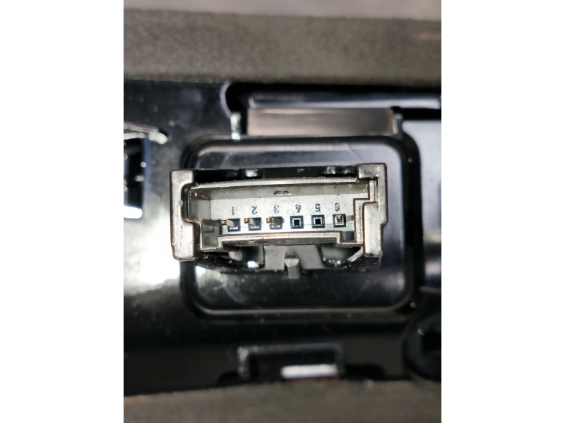 Recambio de piloto trasero derecho interior para bmw serie x1 (f48) referencia OEM IAM H9846535609 F03862000F 