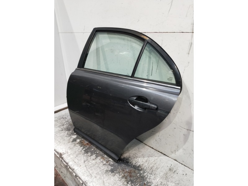 Recambio de puerta trasera izquierda para toyota avensis berlina (t25) referencia OEM IAM   4P