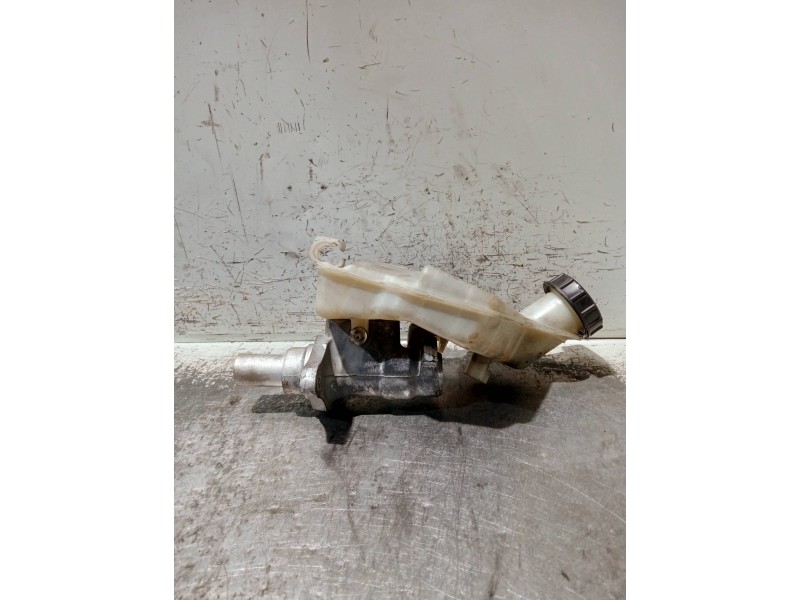 Recambio de bomba freno para ford fiesta (cbk) referencia OEM IAM 03350884941  