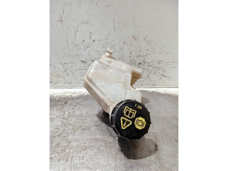 Recambio de bomba freno para ford fiesta (cbk) referencia OEM IAM 03350884941  