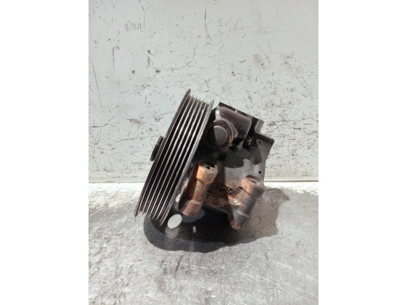 Recambio de bomba direccion para ford fiesta (cbk) referencia OEM IAM   