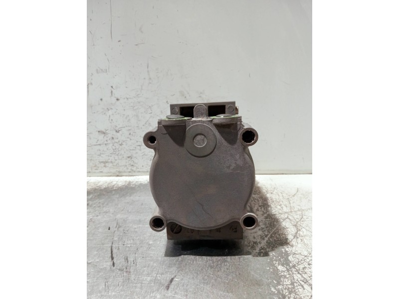 Recambio de compresor aire acondicionado para ford fiesta (cbk) referencia OEM IAM 19D629AA  