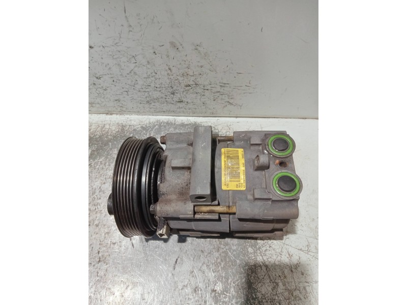 Recambio de compresor aire acondicionado para ford fiesta (cbk) referencia OEM IAM 19D629AA  