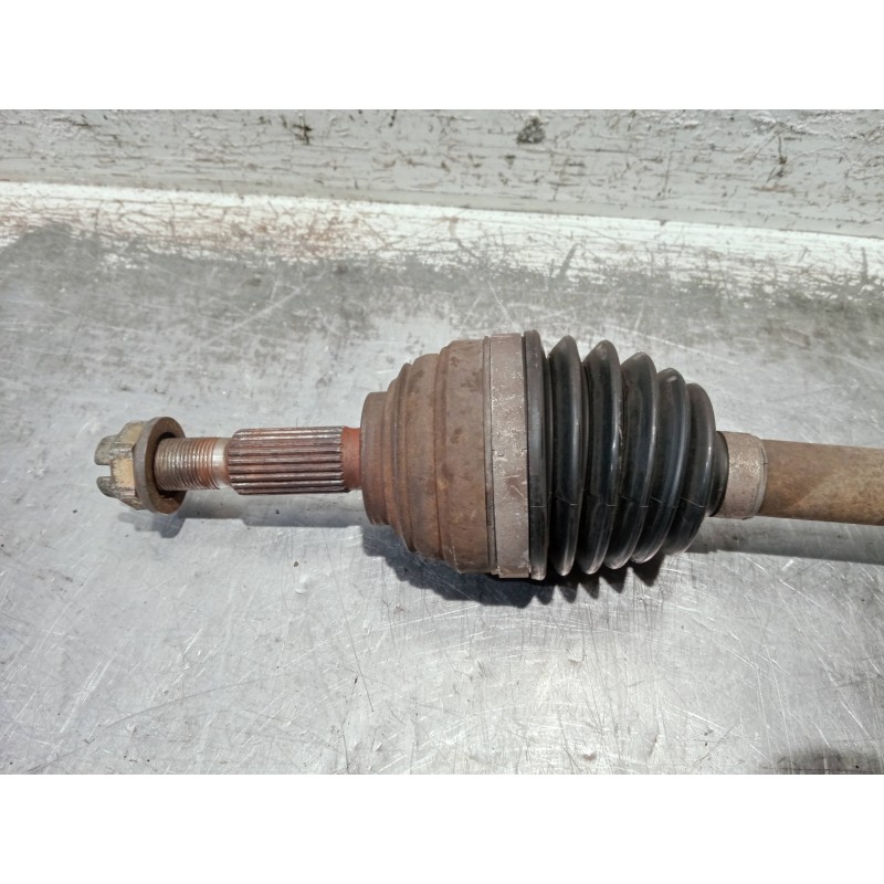 Recambio de transmision delantera derecha para renault clio iii confort dynamique referencia OEM IAM 8200499586 BJ87LACBR364 