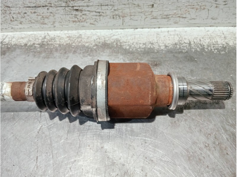 Recambio de transmision delantera izquierda para renault clio iii confort dynamique referencia OEM IAM 8200499585 BJ87LACBR363 