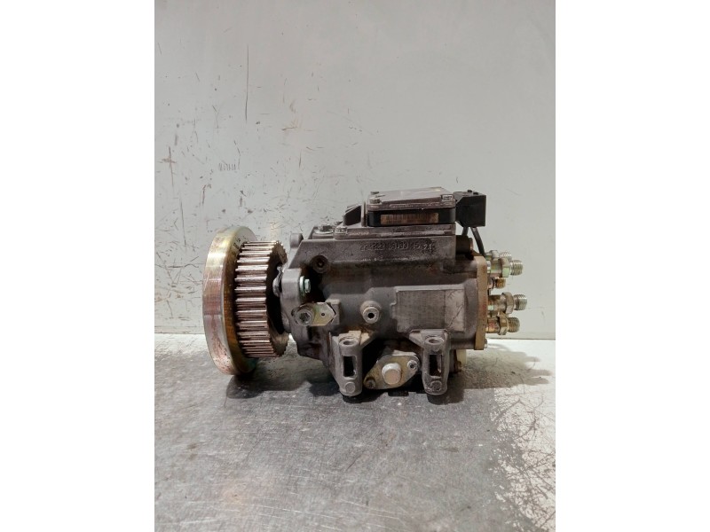 Recambio de bomba inyeccion para audi a4 avant (8e) referencia OEM IAM 059130106L 0470506033 BOSCH