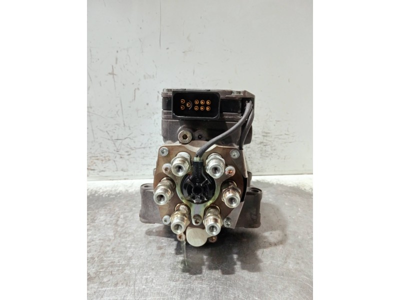 Recambio de bomba inyeccion para audi a4 avant (8e) referencia OEM IAM 059130106L 0470506033 BOSCH