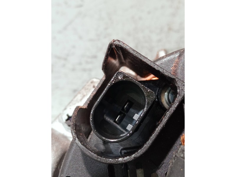 Recambio de alternador para audi a4 avant (8e) referencia OEM IAM 205512140004 SG14B012 