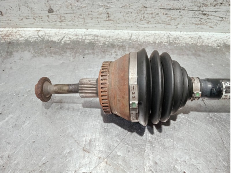 Recambio de transmision delantera derecha para audi a4 avant (8e) referencia OEM IAM 8E0407271AA  