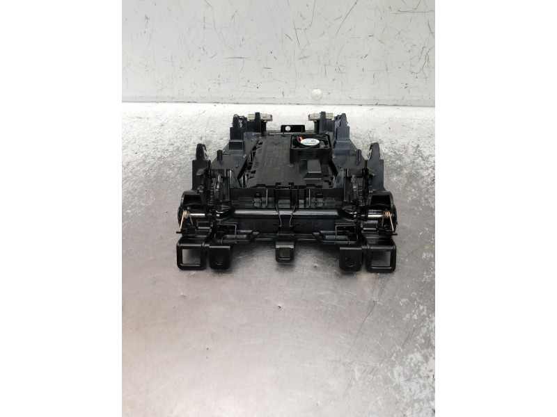 Recambio de luz interior para bmw serie x1 (f48) referencia OEM IAM   