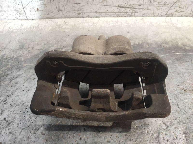 Recambio de pinza freno delantera izquierda para hyundai santa fe (dm) tecno 4wd referencia OEM IAM   581802WA00