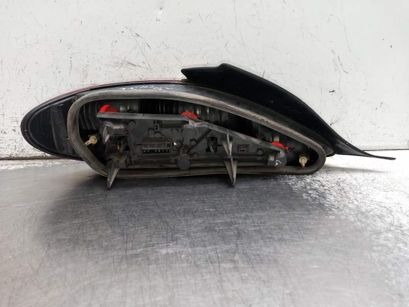 Recambio de piloto trasero derecho para peugeot 406 coupe (s1/s2) referencia OEM IAM   