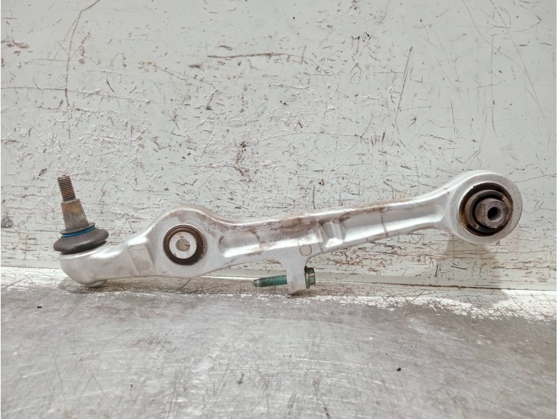 Recambio de brazo suspension inferior delantero izquierdo para audi a4 avant (8e) referencia OEM IAM   
