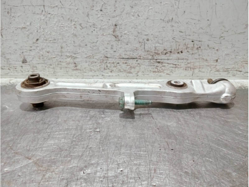 Recambio de brazo suspension inferior delantero izquierdo para audi a4 avant (8e) referencia OEM IAM   