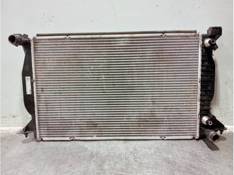 Recambio de radiador agua para audi a4 avant (8e) referencia OEM IAM CR1422000S 8MK376766344 70823785