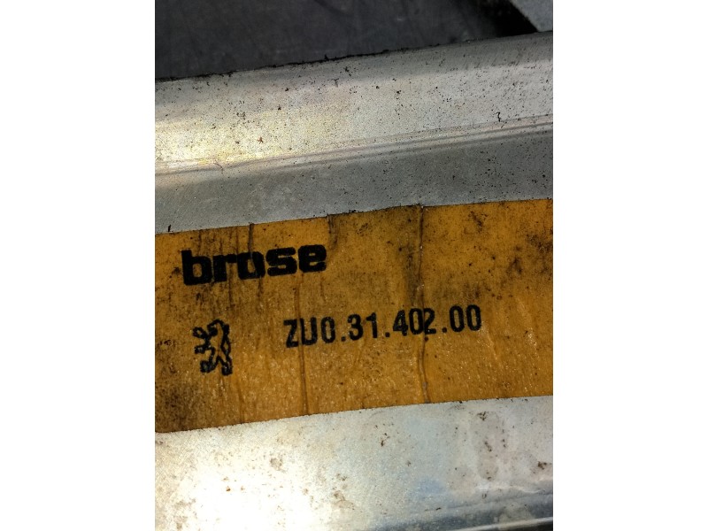 Recambio de elevalunas delantero derecho para peugeot 406 coupe (s1/s2) referencia OEM IAM ZU3140200  