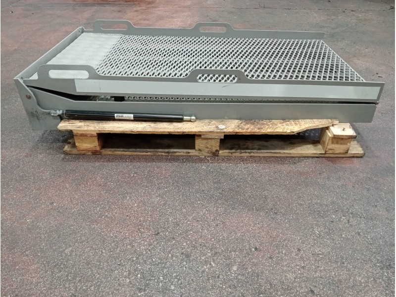 Recambio de herramientas para mercedes sprinterii caja cerrada (desde 01.06) referencia OEM IAM   RAMPA