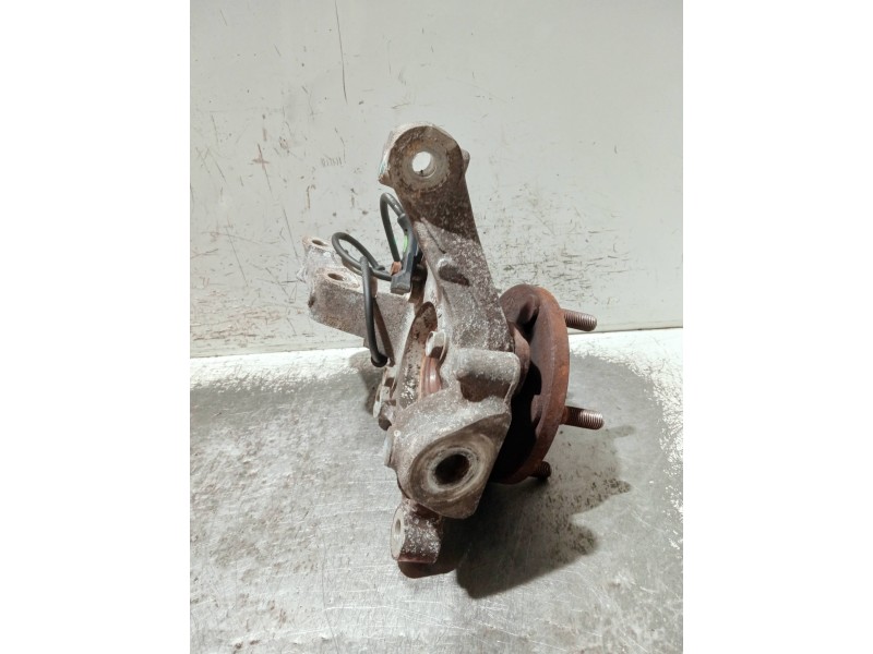 Recambio de mangueta delantera derecha para chrysler voyager (rg) referencia OEM IAM 04694948AA  