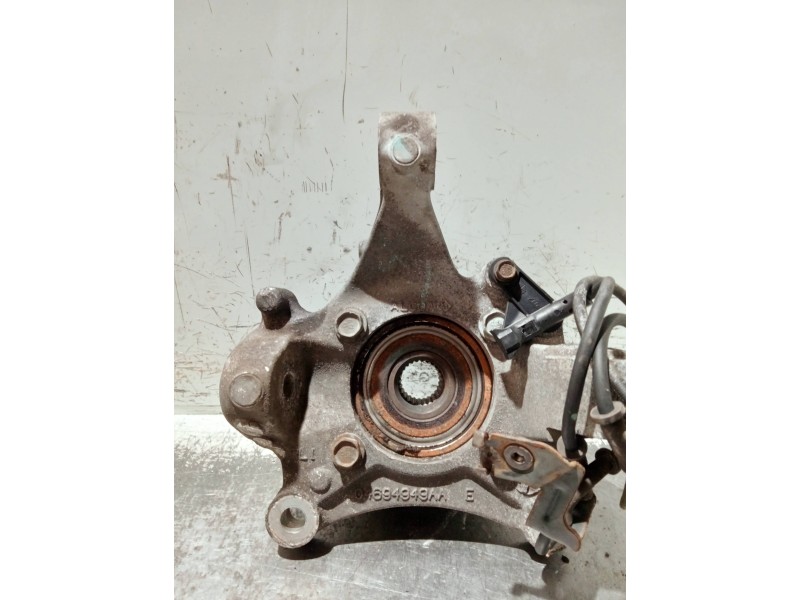 Recambio de mangueta delantera izquierda para chrysler voyager (rg) referencia OEM IAM 04694949AA  