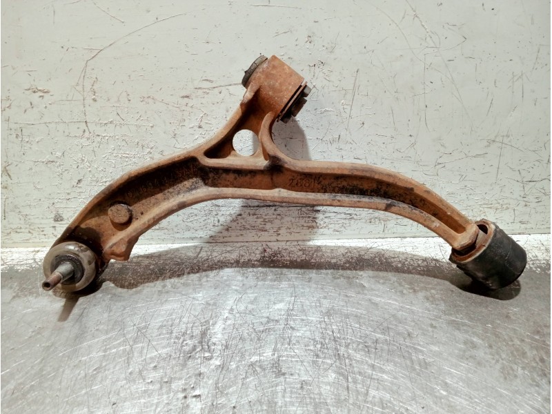 Recambio de brazo suspension inferior delantero izquierdo para chrysler voyager (rg) referencia OEM IAM 04694973AA  