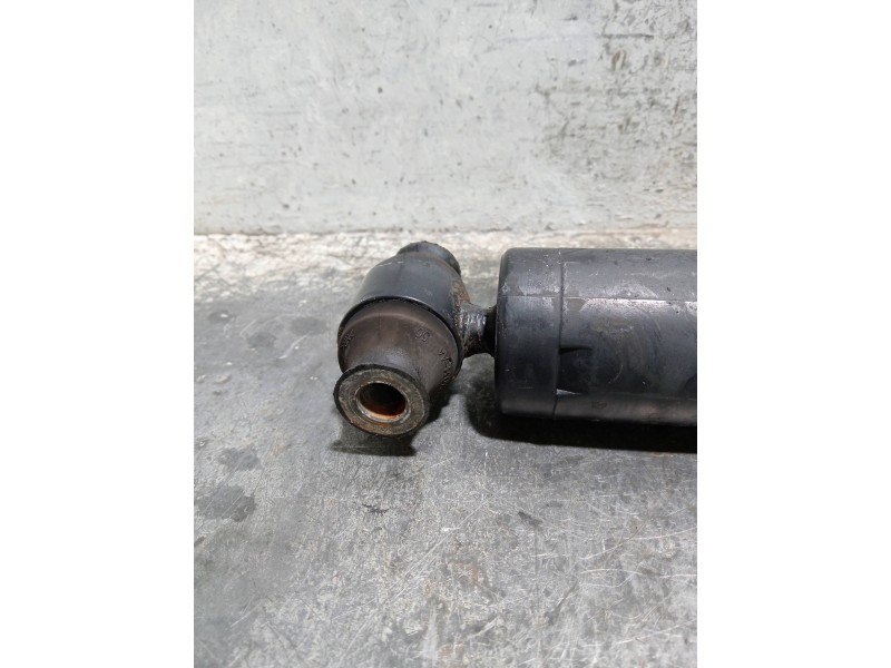 Recambio de amortiguador trasero izquierdo para ford transit custom kombi referencia OEM IAM BK3118080JD  