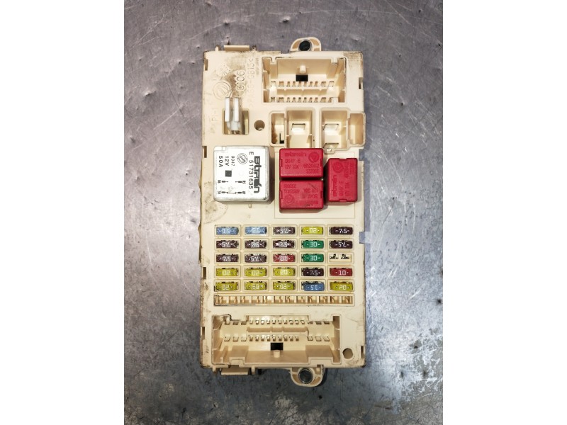 Recambio de caja reles / fusibles para fiat stilo (192) referencia OEM IAM 503440060101 51758250 