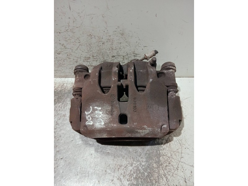 Recambio de pinza freno delantera derecha para nissan cabstar 09.06 referencia OEM IAM 970103  