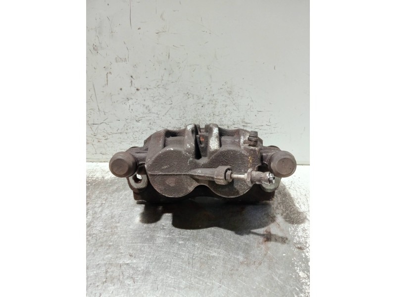 Recambio de pinza freno delantera izquierda para nissan cabstar 09.06 referencia OEM IAM 970102  