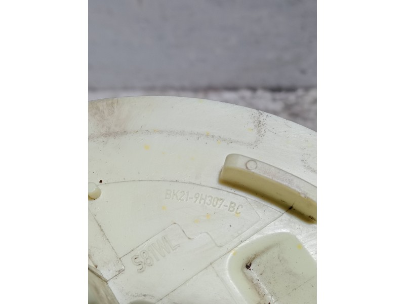 Recambio de bomba combustible para ford transit custom kombi referencia OEM IAM BK219H307BC  