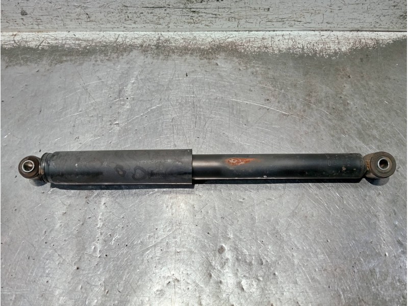 Recambio de amortiguador trasero izquierdo para nissan cabstar 09.06 referencia OEM IAM   