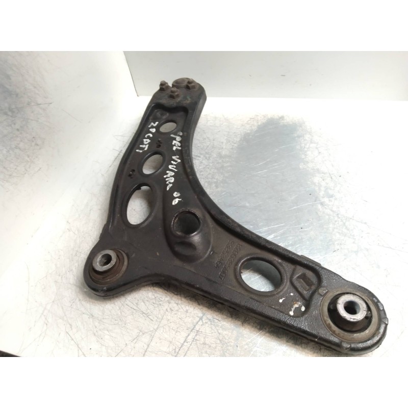 Recambio de brazo suspension inferior delantero izquierdo para opel vivaro furgón/combi (07.2006 =>) 2.0 16v cdti referencia OEM Recambio de brazo suspension inferior delantero izquierdo para opel vivaro furgón/combi (07.2006 =>) 2.0 16v cdti referencia OEM