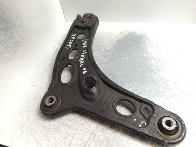 Recambio de brazo suspension inferior delantero izquierdo para opel vivaro furgón/combi (07.2006 =>) 2.0 16v cdti referencia OEM Recambio de brazo suspension inferior delantero izquierdo para opel vivaro furgón/combi (07.2006 =>) 2.0 16v cdti referencia OEM