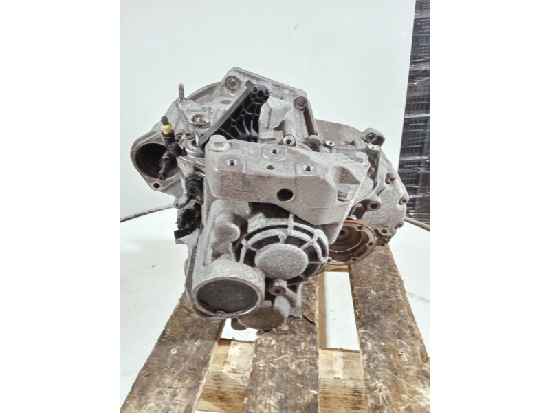 Recambio de caja cambios para seat leon sc (5f5) referencia OEM IAM PFL 03025 P02 1413180736 6V