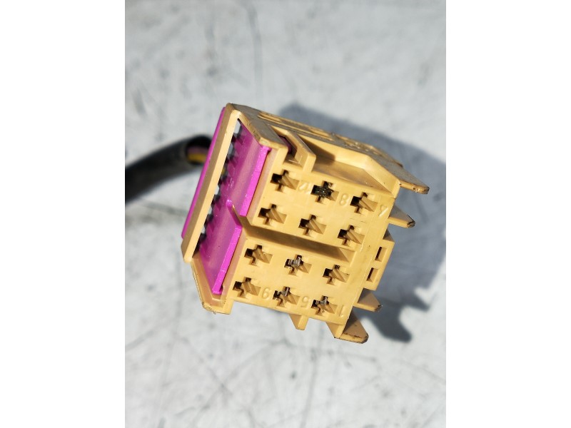 Recambio de retrovisor izquierdo para seat ibiza (6l1) referencia OEM IAM ELÉCTRICO 1 ENCHUFE 2 CABLES