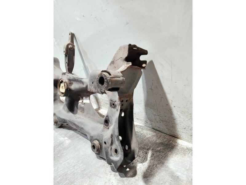 Recambio de puente delantero para seat leon sc (5f5) referencia OEM IAM 5Q0199315  LA CUNA