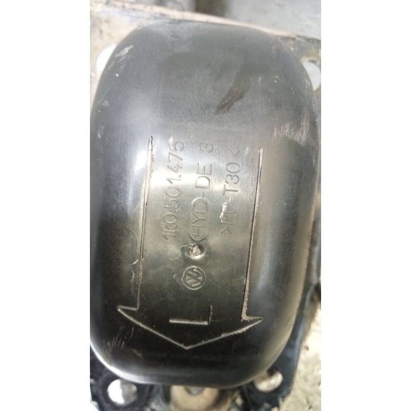 Recambio de brazo suspension superior trasero izquierdo para seat altea xl (5p5) freetrack 4x4 referencia OEM IAM 1K0501475  