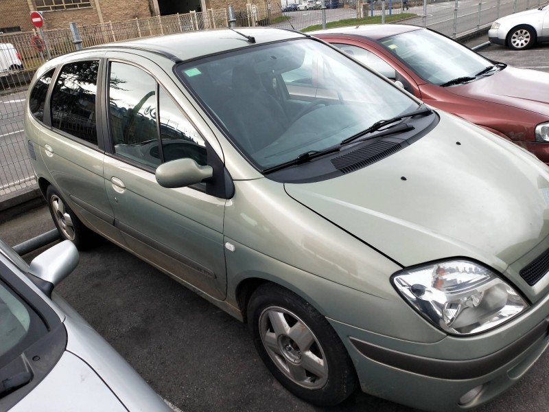 renault scenic (ja..) del año 2001