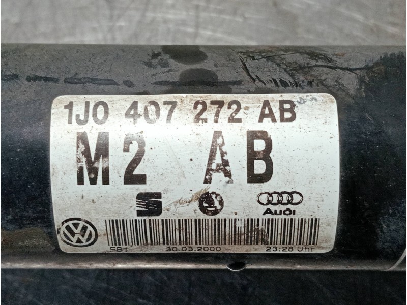 Recambio de transmision delantera derecha para audi a3 (8l) referencia OEM IAM 1J0407272AB  