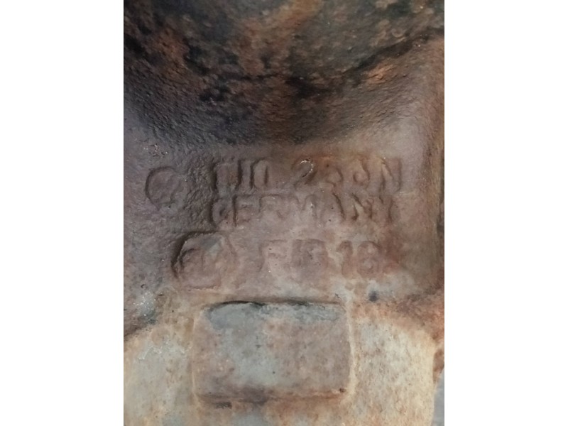 Recambio de mangueta delantera derecha para audi a3 (8l) referencia OEM IAM 1J0256N  