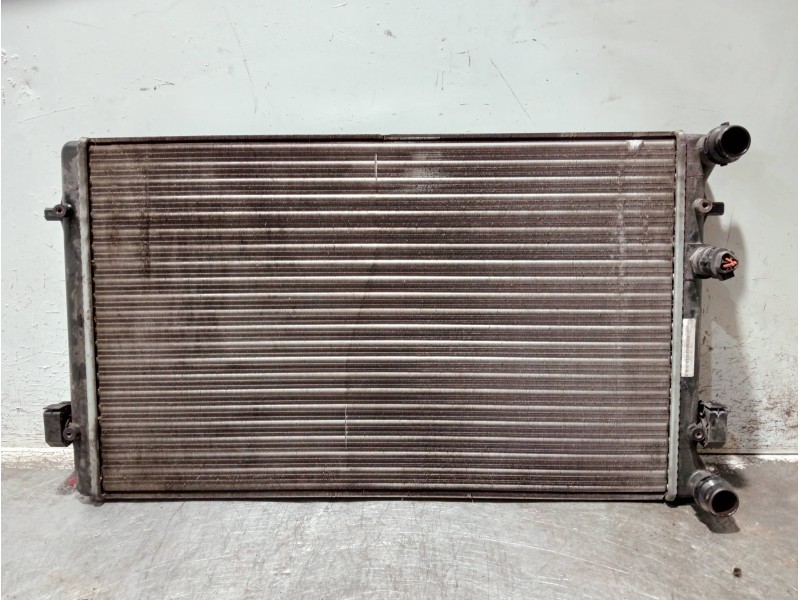 Recambio de radiador agua para audi a3 (8l) referencia OEM IAM 1J0121253N  