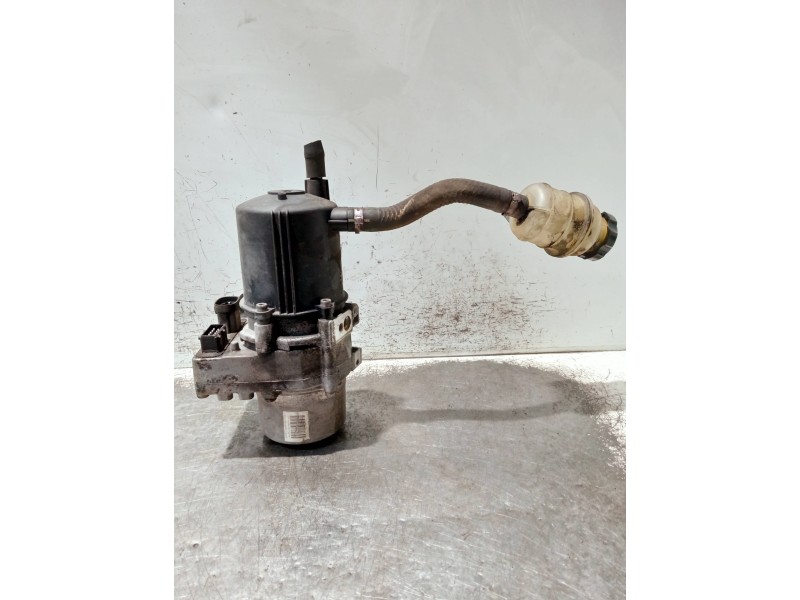Recambio de bomba direccion para peugeot 206 berlina referencia OEM IAM 9655955780 A5093420 