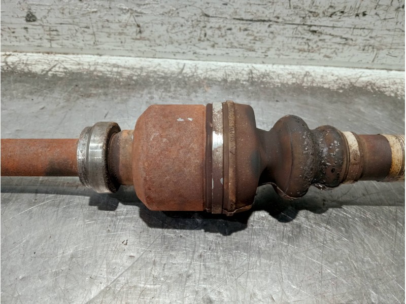 Recambio de transmision delantera derecha para peugeot 206 berlina referencia OEM IAM 9625461080  