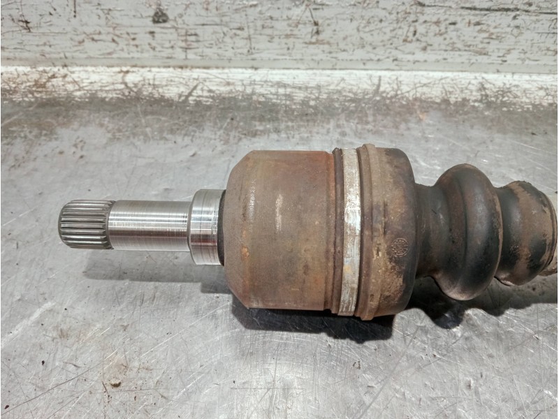 Recambio de transmision delantera izquierda para peugeot 206 berlina referencia OEM IAM 9643054380  