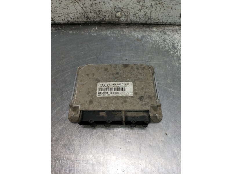 Recambio de centralita motor uce para audi a3 (8l) referencia OEM IAM 06A906019BS 5WP445103 SIMENS