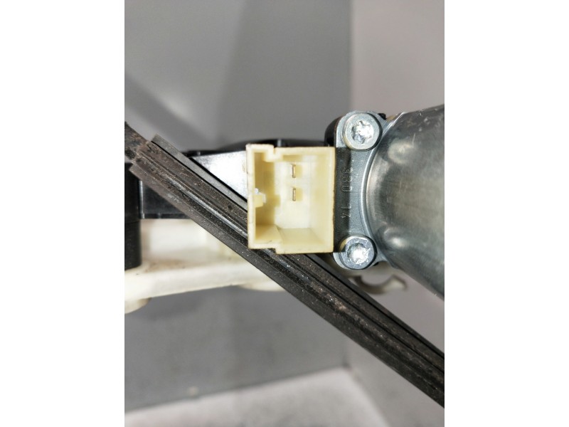 Recambio de elevalunas delantero derecho para seat leon sc (5f5) referencia OEM IAM 5Q0959802B  3P