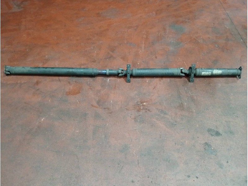 Recambio de transmision central para iveco daily furgón referencia OEM IAM 5801783116  