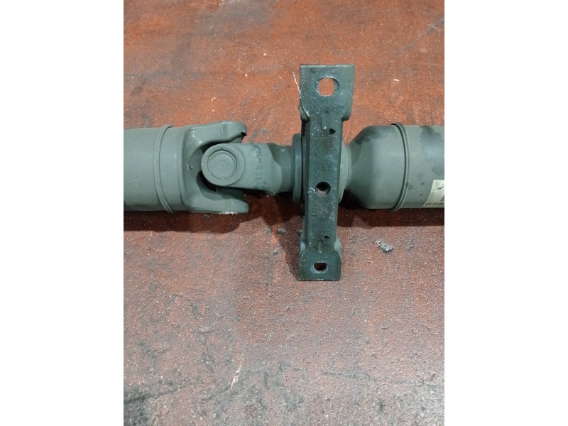 Recambio de transmision central para iveco daily furgón referencia OEM IAM 5801783116  