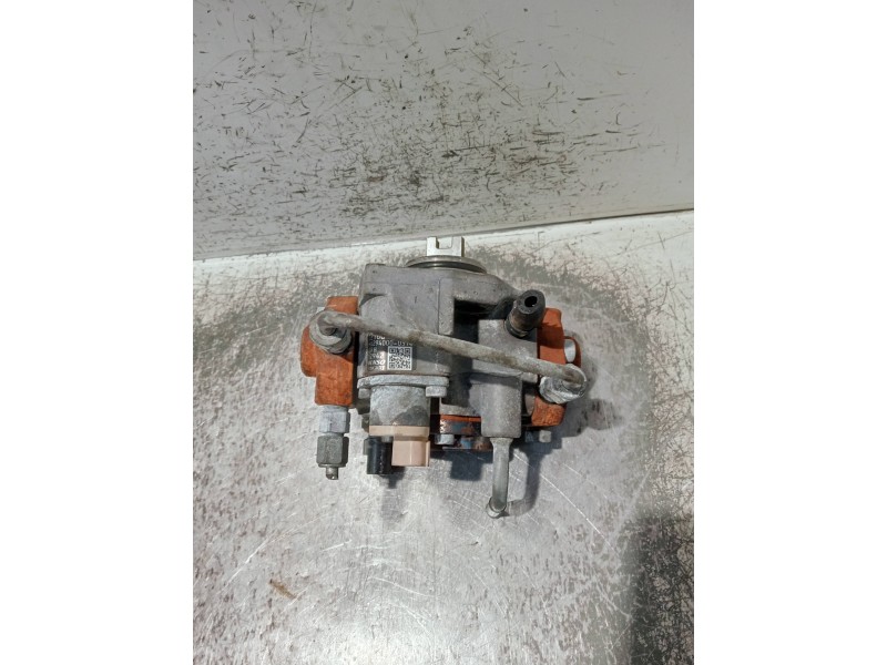 Recambio de bomba inyeccion para toyota avensis berlina (t25) referencia OEM IAM 221000R010 HU2940000314 DENSO