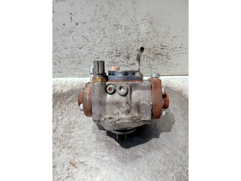 Recambio de bomba inyeccion para toyota avensis berlina (t25) referencia OEM IAM 221000R010 HU2940000314 DENSO