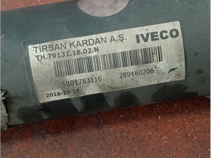 Recambio de transmision central para iveco daily furgón referencia OEM IAM 5801783116  